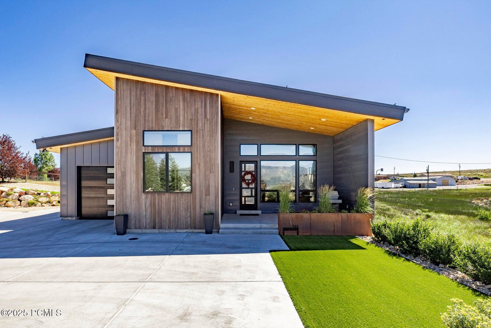 7143 Pace Pl — modern Scandinavian-inspired guest house for rent